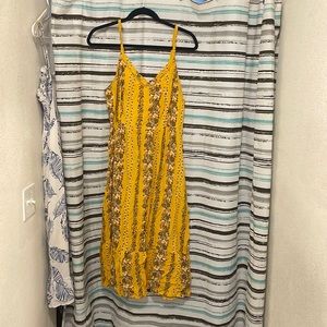 Pretty yellow summer dress
